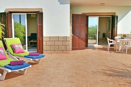 Larnaka Beach House 3 Екстериор снимка
